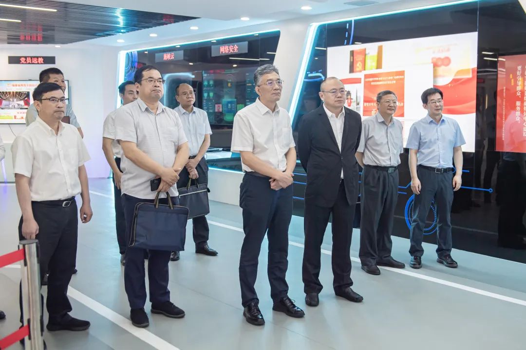 福建信管局一行到福建廣電網(wǎng)絡(luò)、中廣電移動福建分公司調(diào)研廣電5G建設(shè)工作